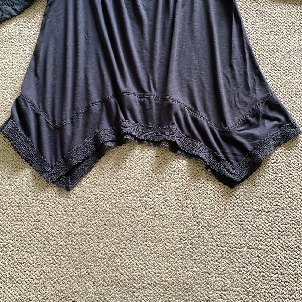 Top - Picture 4 of 4